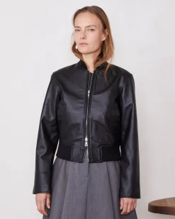 Nela bomber