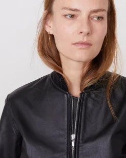 Nela bomber